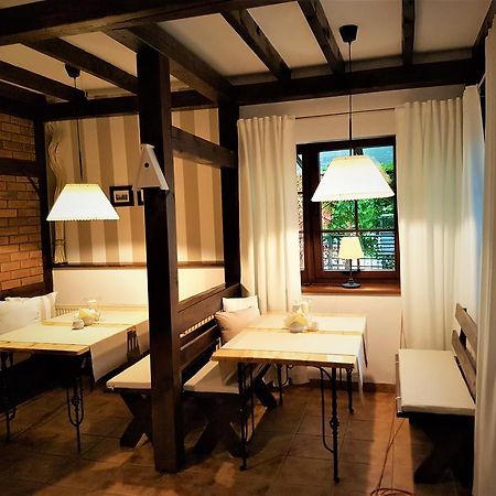 Hotel Restauracja Malopolska Jasło Екстериор снимка