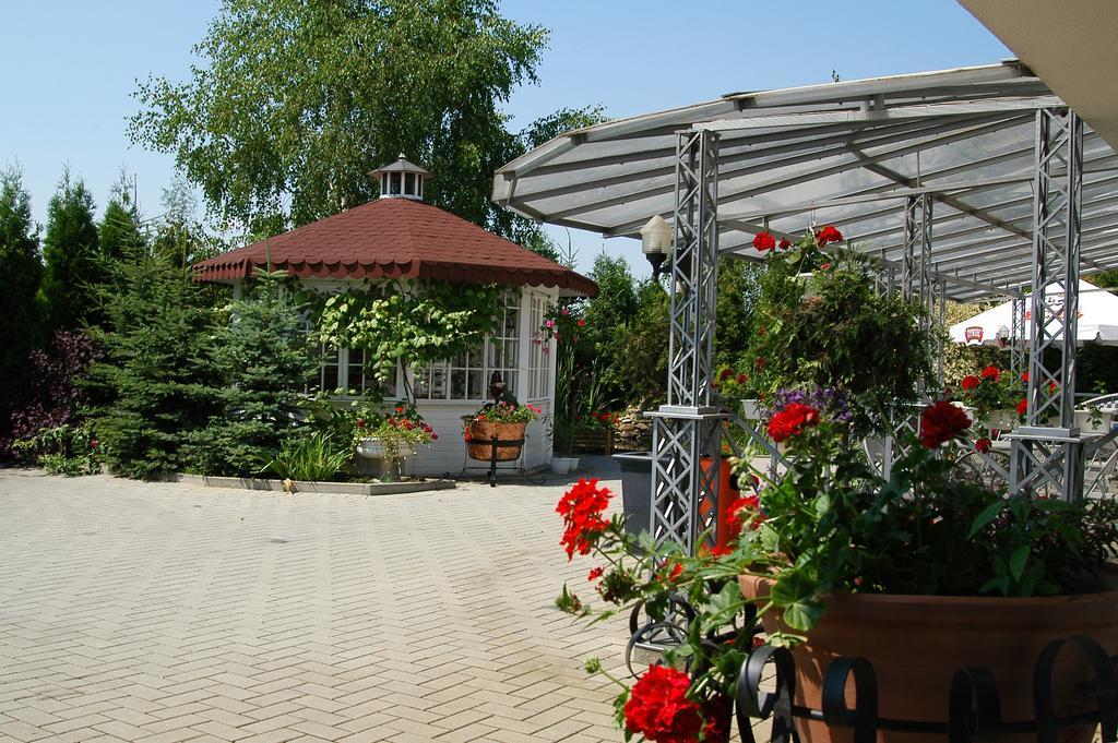 Hotel Restauracja Malopolska Jasło Екстериор снимка